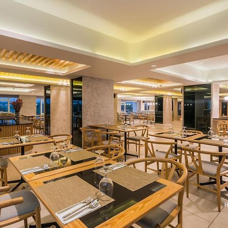 Rattanachol Hotel Chonburi Exterior foto