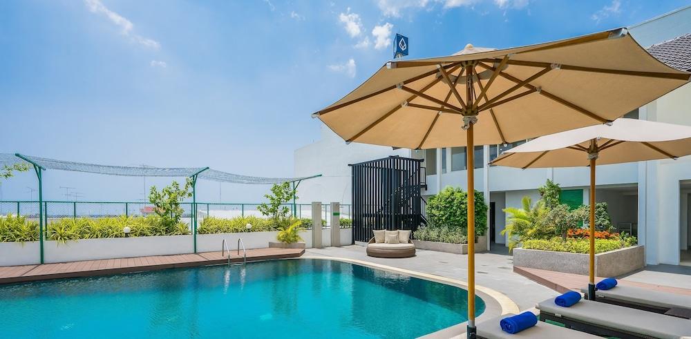 Rattanachol Hotel Chonburi Exterior foto
