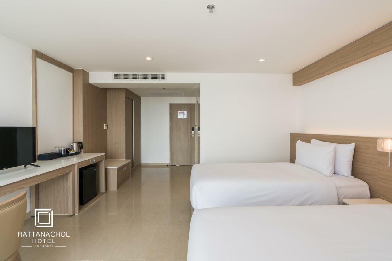 Rattanachol Hotel Chonburi Exterior foto