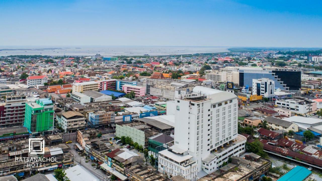 Rattanachol Hotel Chonburi Exterior foto