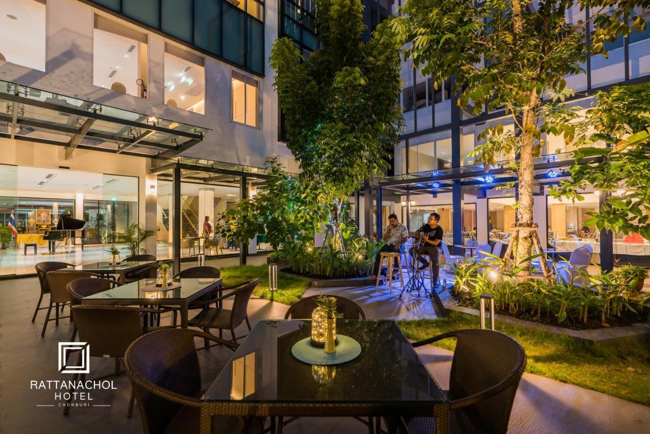 Rattanachol Hotel Chonburi Exterior foto